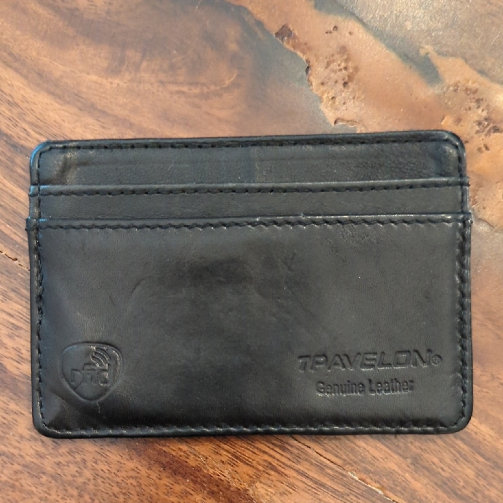 Travelon Genuine Leather Black Card Holder